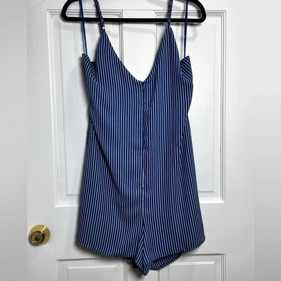 Size large wild honey wrap romper in excellent condition - Picture 4 of 5